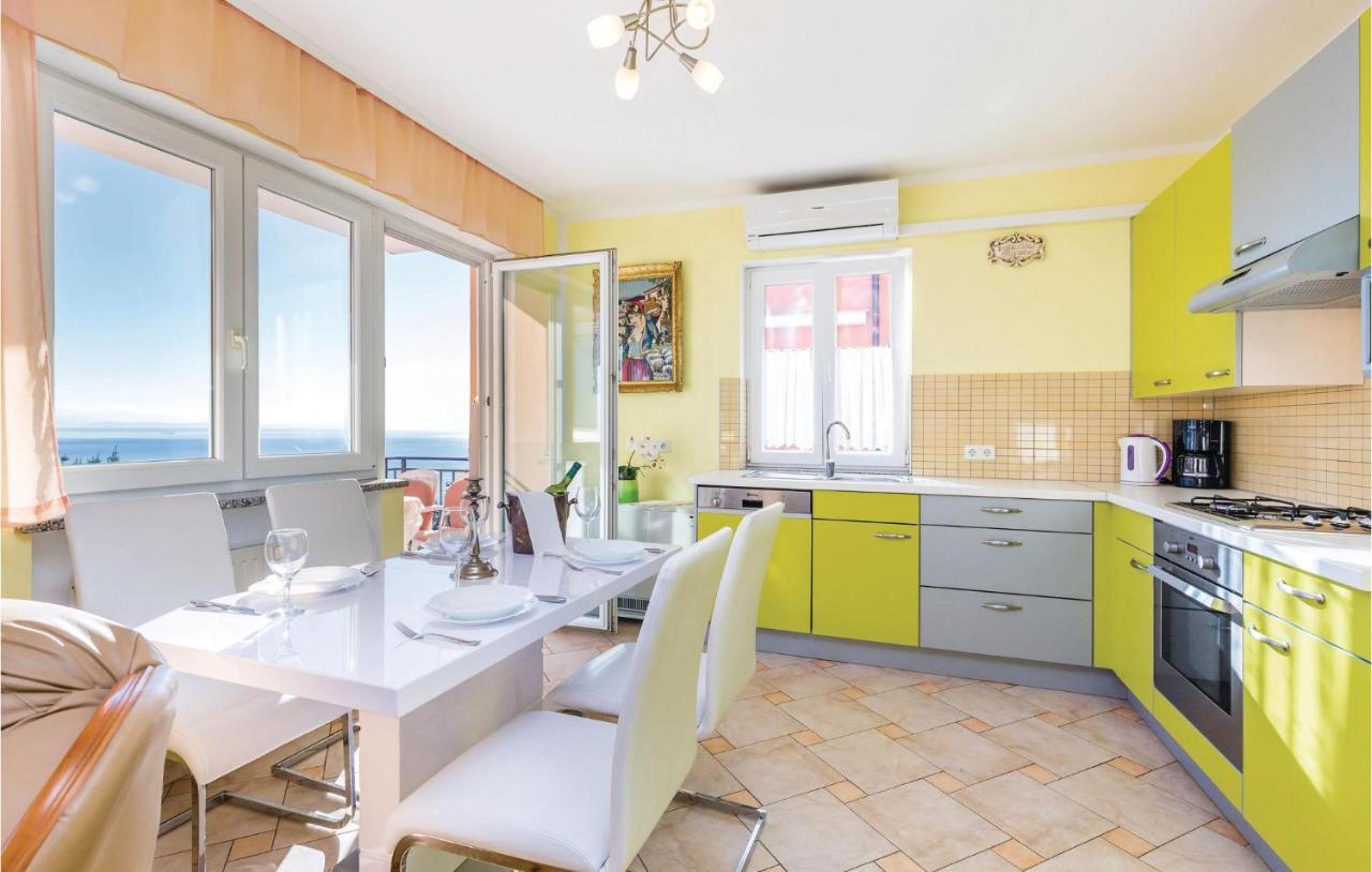 Stunning Apartment In Volosko With House Sea View 외부 사진